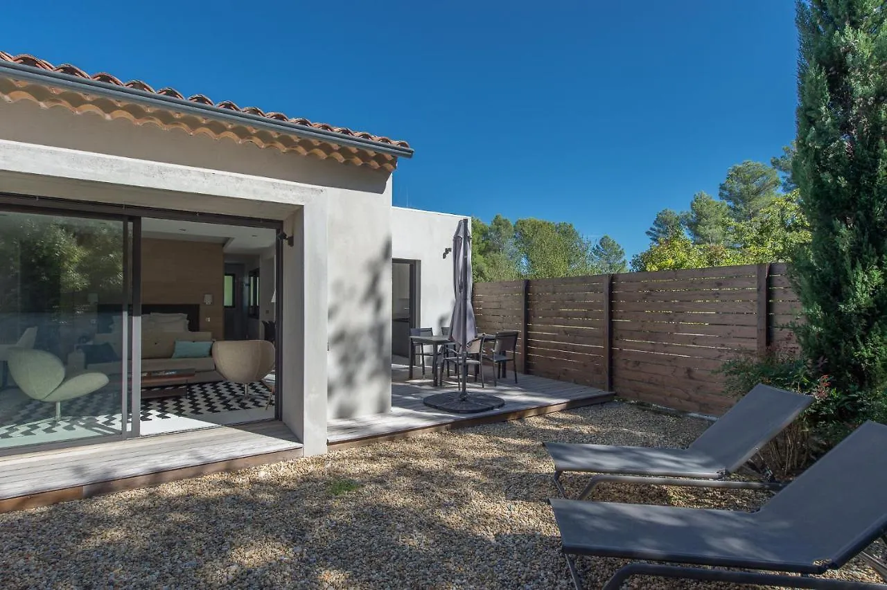 Domaine Rampale Bed and Breakfast Fuveau Bed & Breakfast